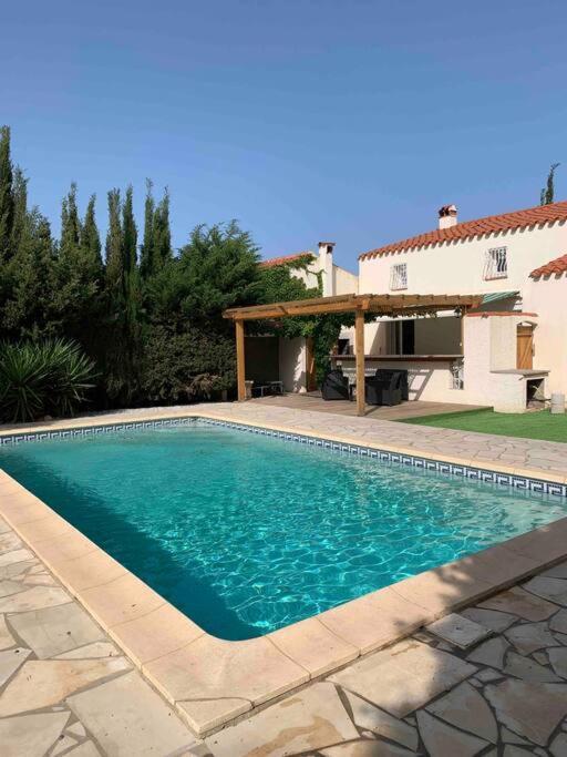 Jolie Villa Piscine A 15 Min Du Barcares 萨勒斯勒沙托 外观 照片