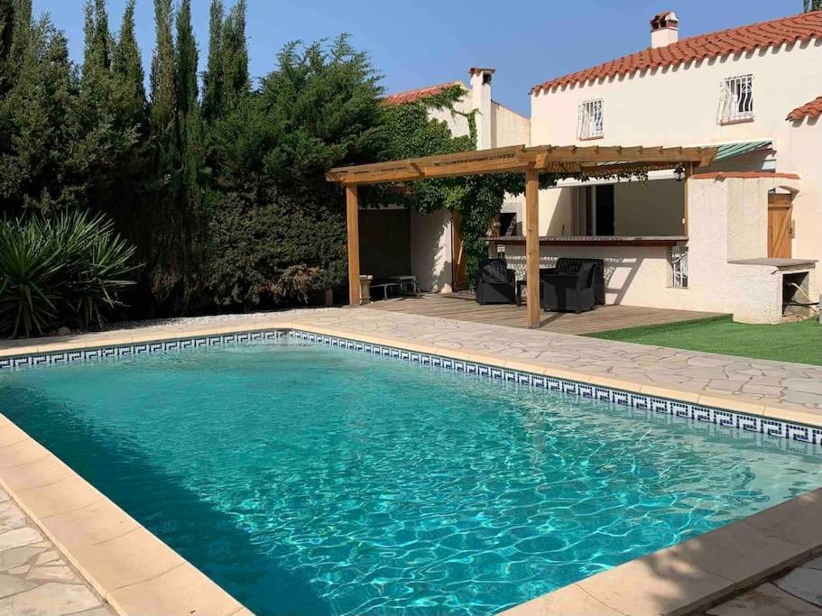 Jolie Villa Piscine A 15 Min Du Barcares 萨勒斯勒沙托 外观 照片